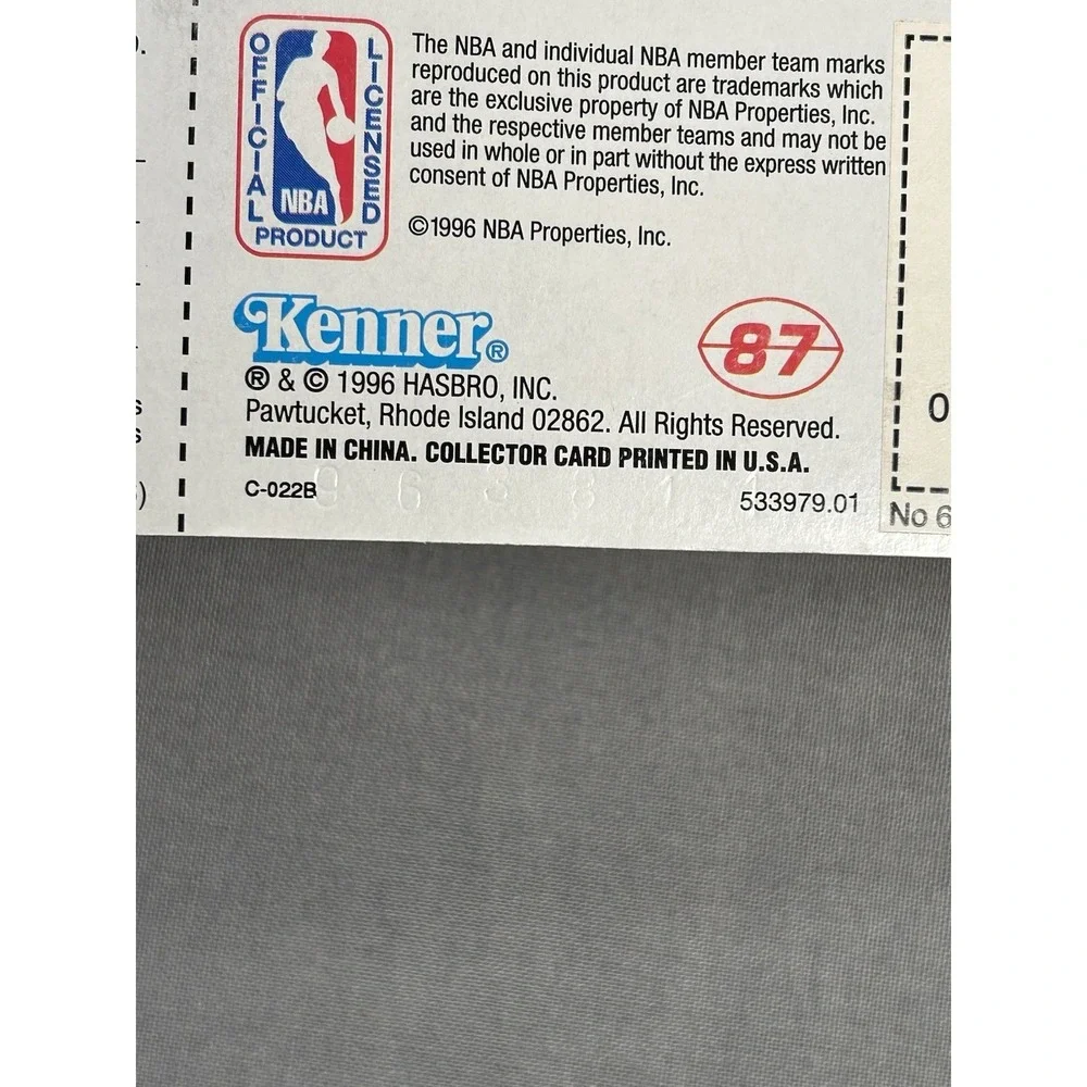 Vintage 1996 Kenner Starting Lineup NBA action figure Antonio McDyess Pkg Wear